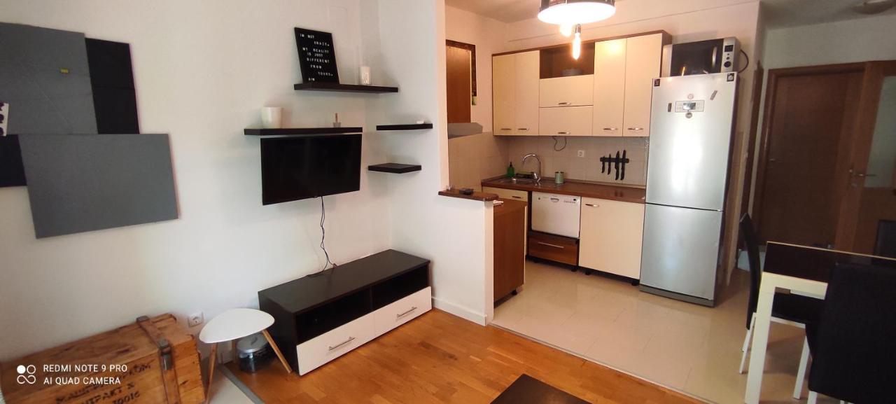 Mala Tonina Apartamento Tučepi Quarto foto